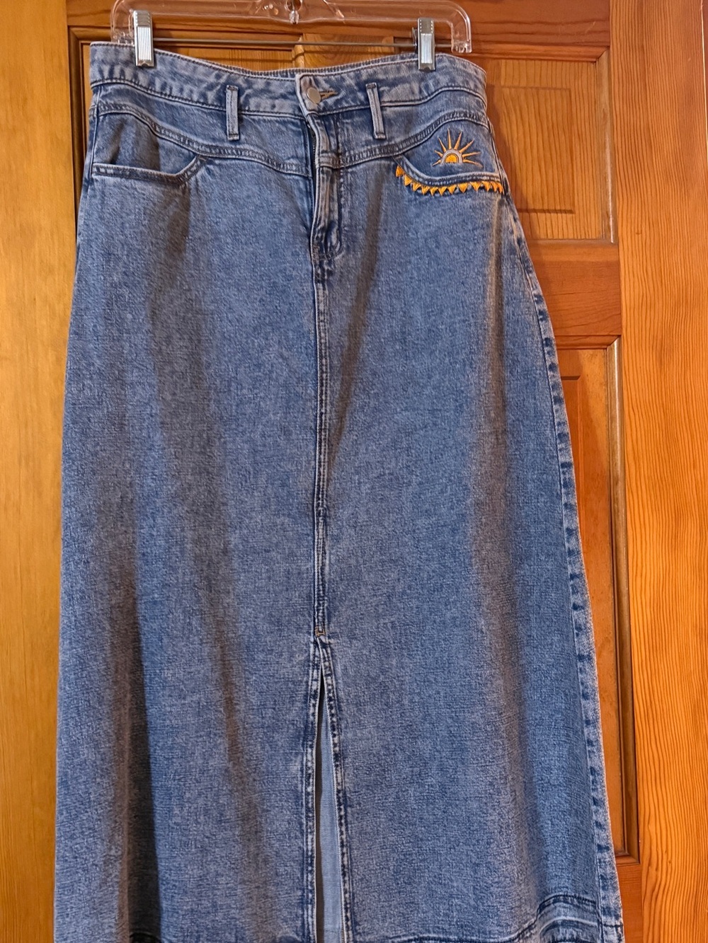 Women’s Sonoma Brooklyn Dolly Long Denim Skirt with Frayed Hem Size Medium